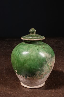 Lot 44 - (R) TANG VASE WITH LID GREEN LEAD GLAZE 7TH CENTURY