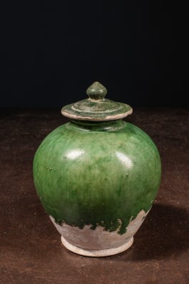 Lot 44 - (R) TANG VASE WITH LID GREEN LEAD GLAZE 7TH CENTURY