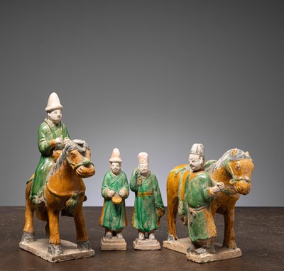 Lot 48 - (R) A CHINESE DELEGATION, GLAZED CERAMIC, CHINA, MING DYNASTY, 15TH TO 16TH CENTURY