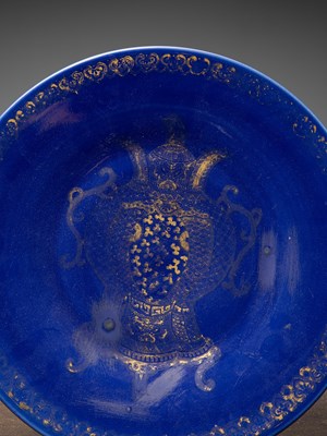 Lot 94 - (R) A COBALT BLUE PORCELAIN DISH WITH GILT DECORATION , CHINA QING DYNASTY 19TH CENTURY