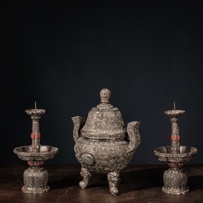 Lot 29 - (R) SINO MONGOLIAN ALTAR SET SILVER WITH STONES MIDDLE OF 19TH CENTURY