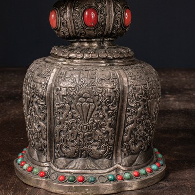 Lot 29 - (R) SINO MONGOLIAN ALTAR SET SILVER WITH STONES MIDDLE OF 19TH CENTURY