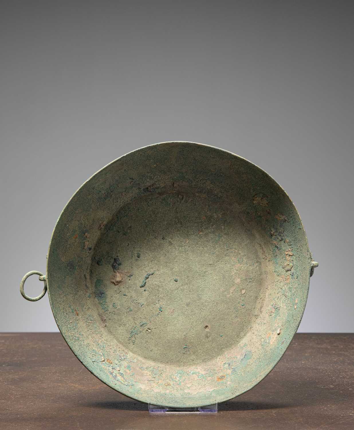Lot 86 - (R) A BRONZE BASIN HAN DYNASTY CHINA 206 BC - 220 AD