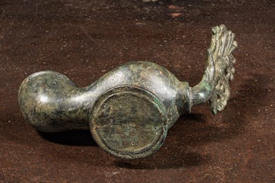 Lot 27 - (R) A RARE ROMAN BRONZE OILLAMP WITH HANDLE PURCHASED IN THAILAND 2nd-3rd AD