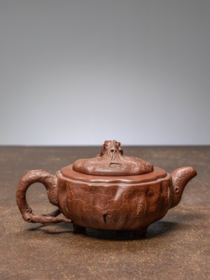Lot 102 - (R) A YIXING TEAPOT, CHINA QING DYNASTY, 19TH CENTURY