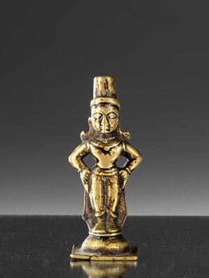 Lot 140 - STANDING SCULPTURE