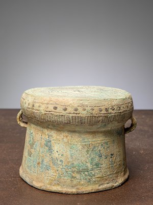Lot 107 - (R) A DING-SONG-DRUM, BRONZE, VIETNAM, 2ND CENTURY BC TO 2ND CENTURY AD