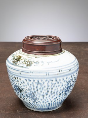 Lot 139 - (R) A GINGER JAR, BLUE AND WHITE PORCELAIN, SOUTH CHINA, SWATOW WARE, LATE MING DYNASTY 17TH CENTURY