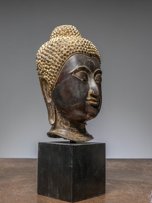 Lot 83 - (R) A BRONZE BUDDHA HEAD, AYUTTHAYA, THAILAND, 17TH CENTURY