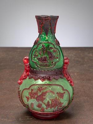 Lot 145 - (R) AN IMPERIAL BEIJING GLAS VASE, CHINA, CHIEN-LUNG, 1736-1795
