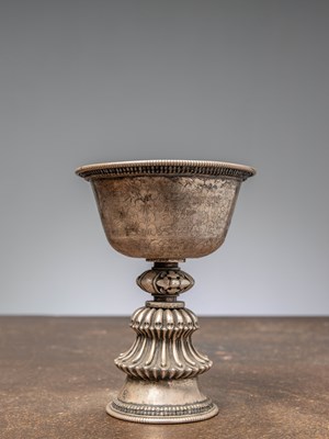 Lot 319 - (R) A SILVER EMBOSSED OFFERING BOWL, TIBET, 19TH CENTURY