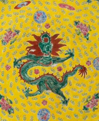 Lot 10 - (R) A HUGE CHINESE FAMILLE ROSE DRAGON SAUCER QING DYNASTY 18TH/19TH CENTURY