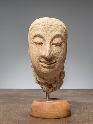 Lot 121 - (R) A THAI STUCCO HEAD, AYUTTHYA PERIOD, 18TH CENTURY