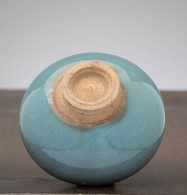 Lot 25 - A SMALL BLUE-GLAZED CHINESE BOWL, SONG DYNASTY, 12TH–13TH CENTURY