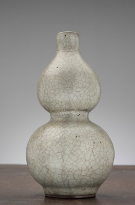 Lot 38 - A CRAQUELURE-GLAZED DOUBLE-GOURD VASE, CHINA, SONG DYNASTY, 12TH–13TH CENTURY