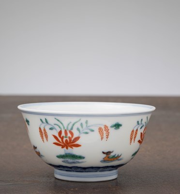Lot 89 - A FINE DOUCAI PORCELAIN BOWL WITH LOTUS AND WATERFOWL, CHINA, YONGZHENG PERIOD