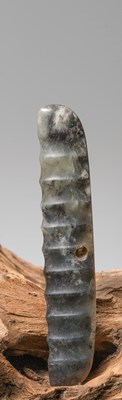 Lot 346 - A JADE HAIRPIN ORNAMENT, HONGSHAN CULTURE, NORTH-EAST CHINA, NEOLITHIC PERIOD