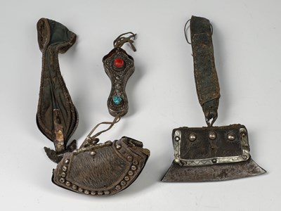 Lot 12 - SET FROM A NOBLE TIBETAN