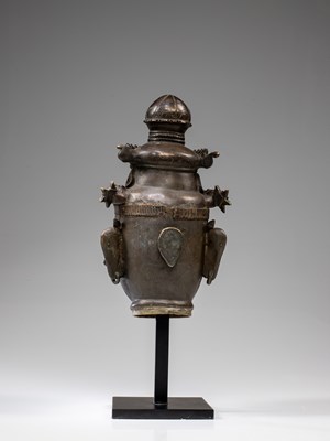 Lot 37 - GARUDA HEAD