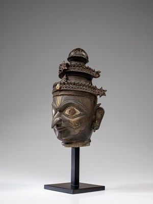 Lot 37 - GARUDA HEAD