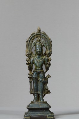 Lot 290 - STANDING BRONZE SURYA INDIA 12TH CENTURY