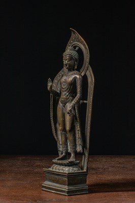 Lot 41 - STANDING BRONZE BUDDHA TIBET 12TH CENTURY STYLE BUT LATER