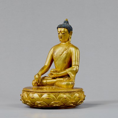 Lot 62 - MEDICINE BUDDHA (BHAISAJYAGURU), MONGOLIA, ZANABAZAR SCHOOL, 18TH CENTURY