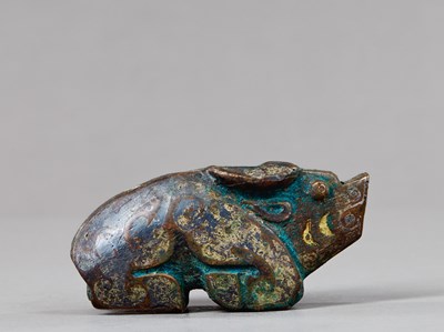 Lot 254 - GOLD- AND SILVER-INLAID BRONZE OX, WARRING STATES TO HAN DYNASTY