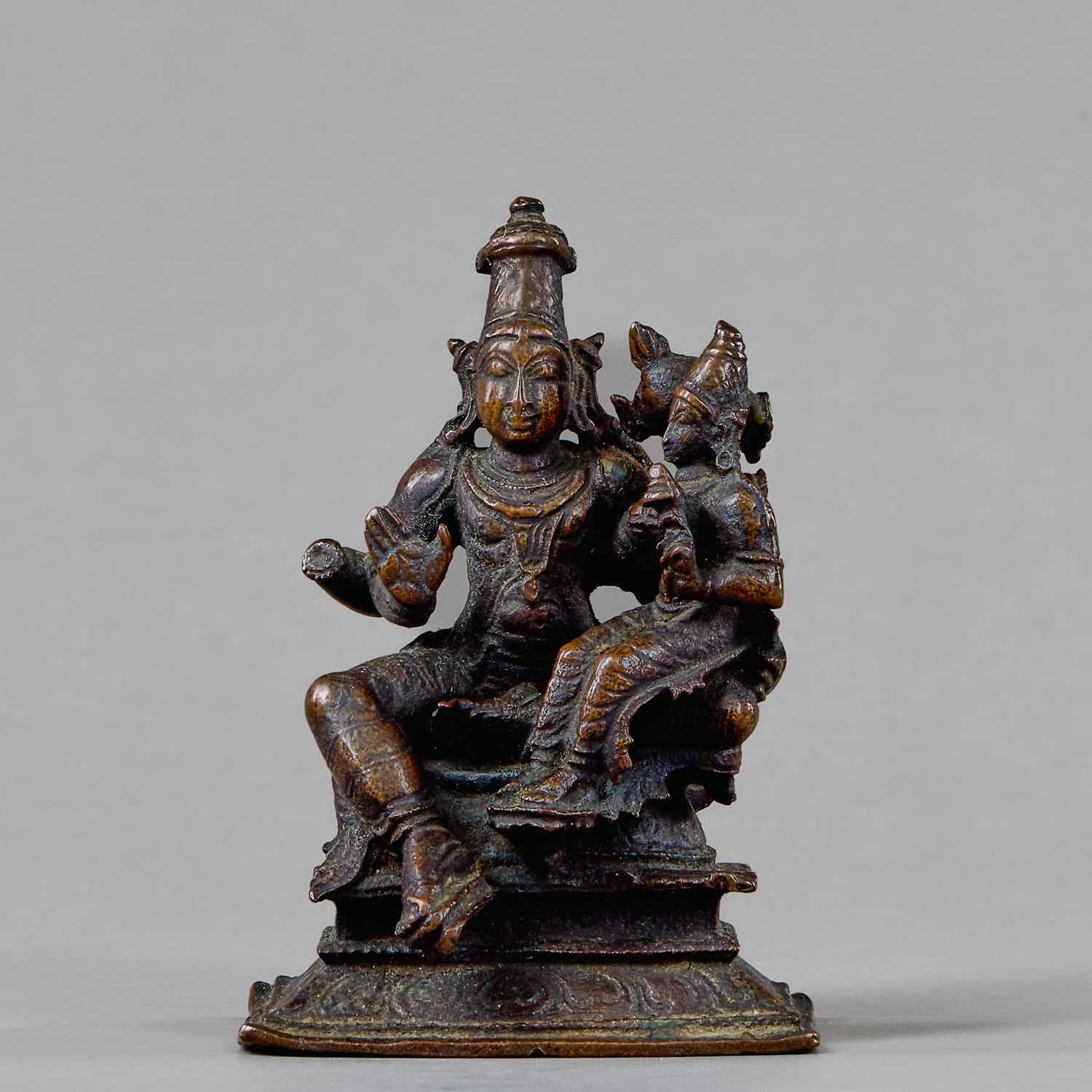 Lot 27 - VISHNU AND LAKSHMI INDIA 16TH CENTURY
