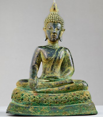 Lot 161 - SEATED FIGURE OF BUDDHA BRONZE LAOS 17TH CENTURY