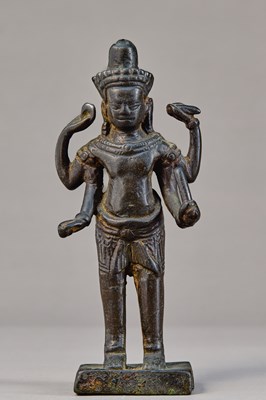 Lot 321 - STANDING BRONZE VISHNU KHMER 13TH TO 14TH CENTURY