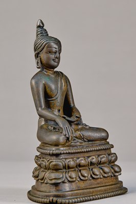 Lot 79 - SEATED BRONZE BUDDHA, NORTH INDIA, BIHAR, PALA PERIOD, 8TH–9TH CENTURY
