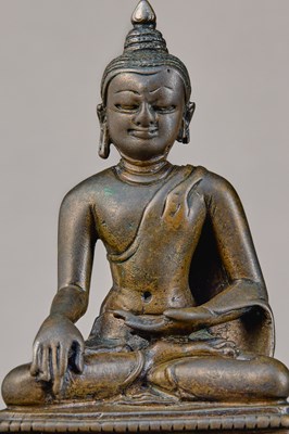 Lot 79 - SEATED BRONZE BUDDHA, NORTH INDIA, BIHAR, PALA PERIOD, 8TH–9TH CENTURY