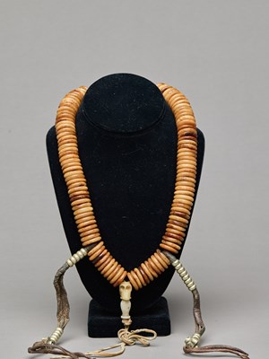 Lot 106 - BONE MALA WITH SKULL PENDANT AND SILVER BEADS, TIBET, 18TH–19TH CENTURY