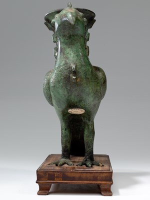Lot 27 - HEAVENLY CHICKEN VASE