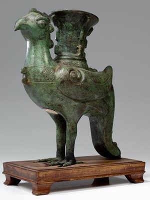 Lot 27 - HEAVENLY CHICKEN VASE