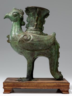 Lot 27 - HEAVENLY CHICKEN VASE