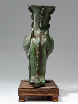 Lot 27 - HEAVENLY CHICKEN VASE