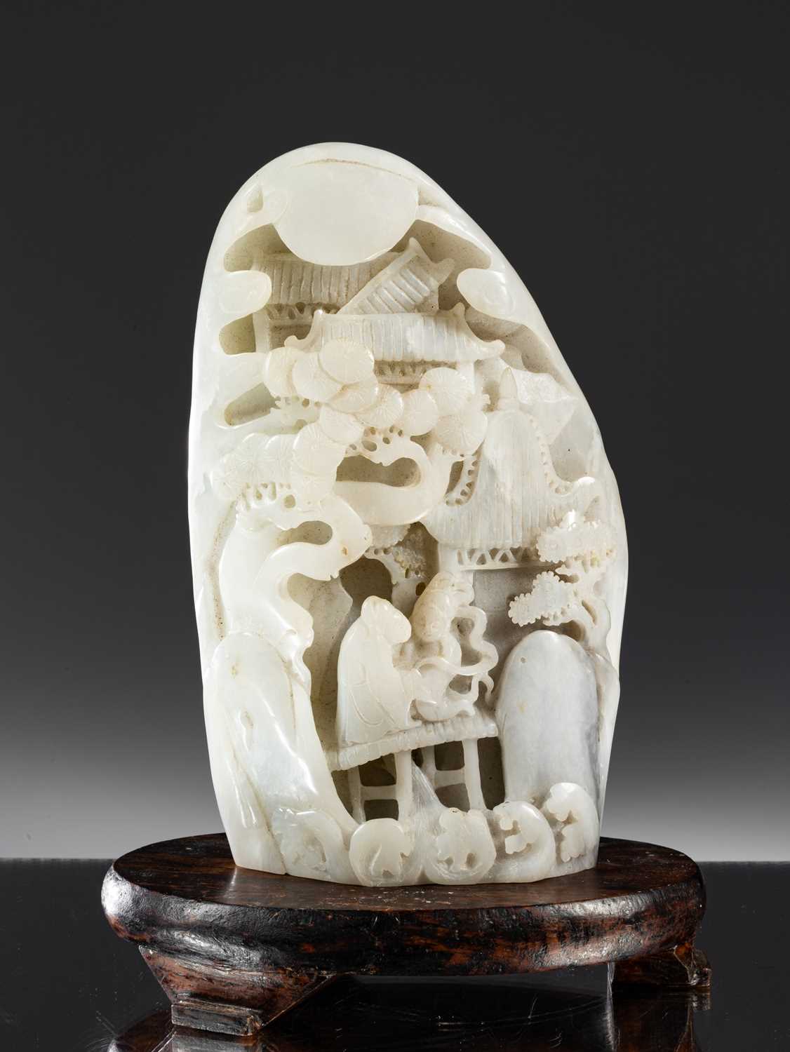 Lot 4 - MOUNTAIN CARVING
