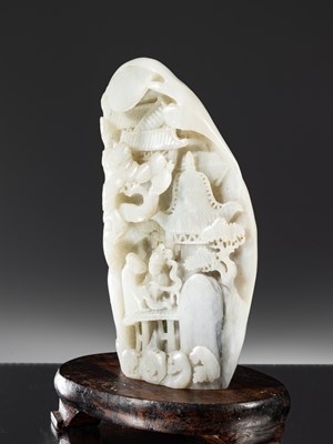 Lot 4 - MOUNTAIN CARVING