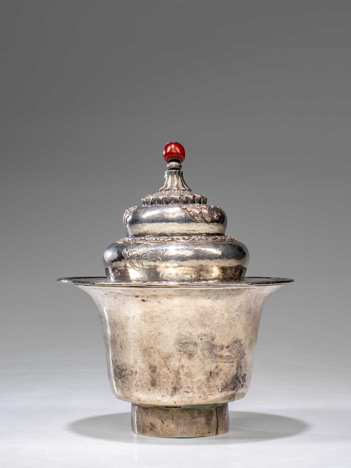 Lot 54 - SILVER TEACUP