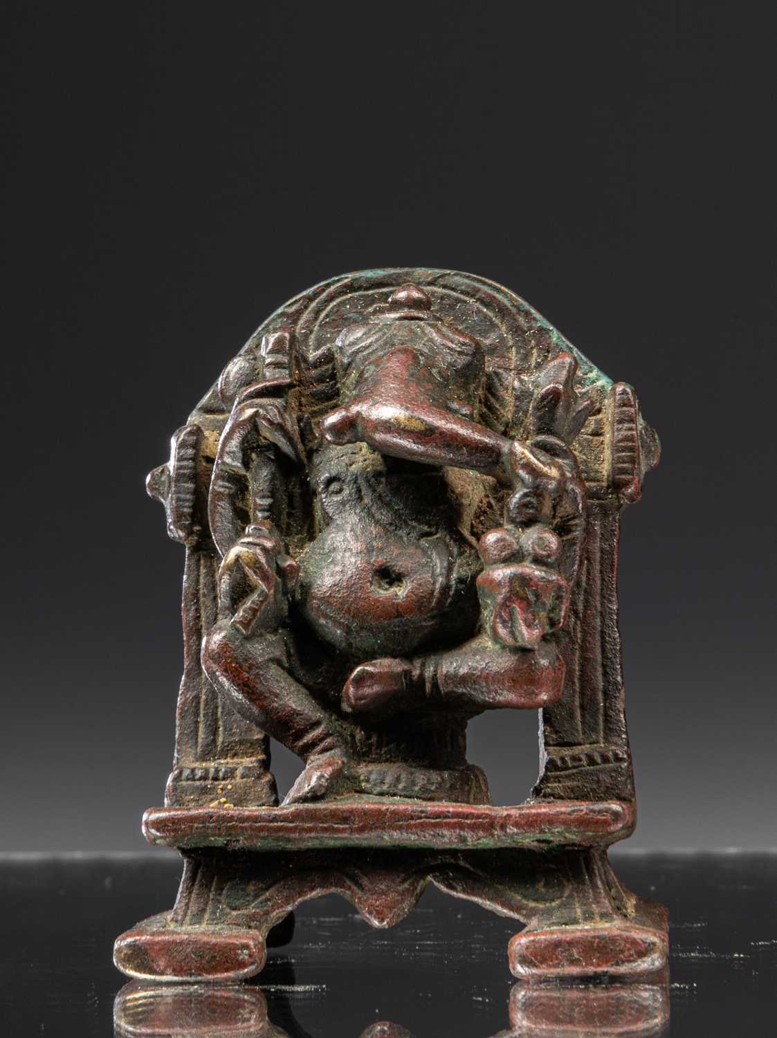 Lot 63 - GANESHA