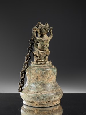 Lot 181 - BELL HANDLE