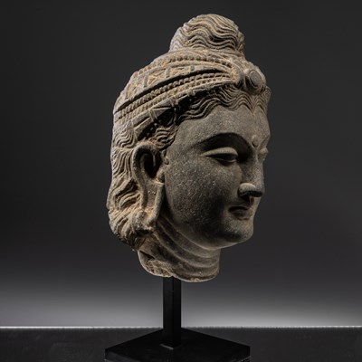 Lot 24 - HEAD OF A BUDDHA