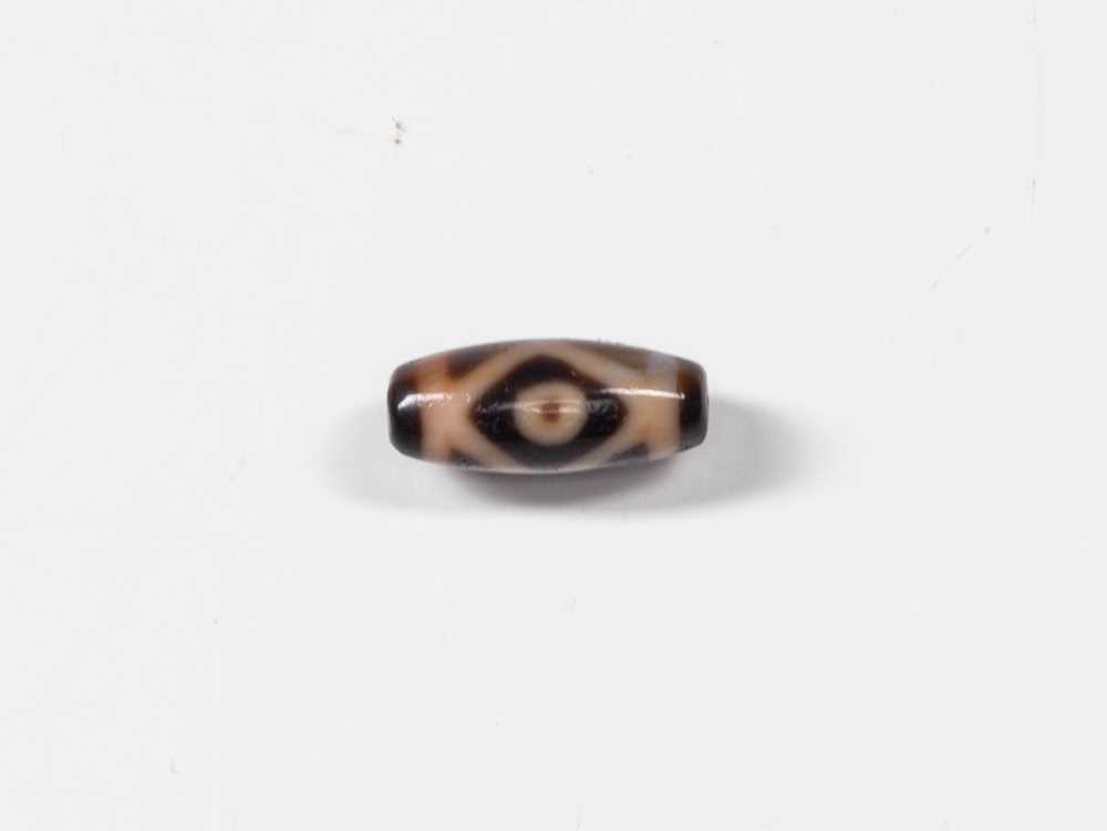 Lot 8 - DZI BEAD