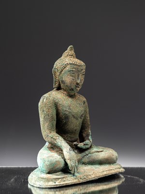 Lot 30 - PAGAN BUDDHA