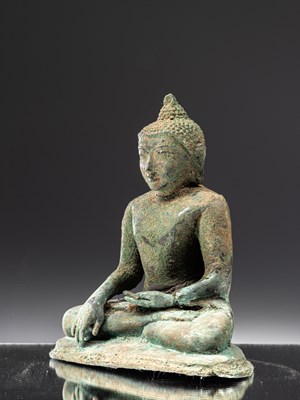 Lot 30 - PAGAN BUDDHA