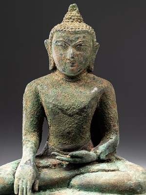 Lot 30 - PAGAN BUDDHA