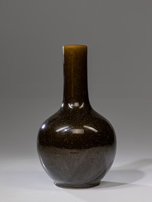 Lot 36 - (R) Brown bulbous long neck vase