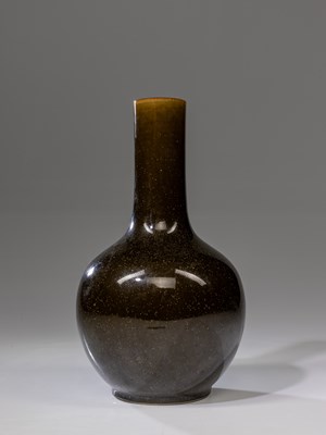 Lot 36 - (R) Brown bulbous long neck vase